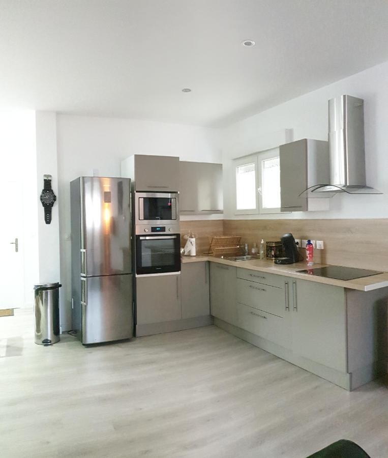 Appartement Hyper-Centre Epernay Avec Sauna Et Parking Prive Exterior foto