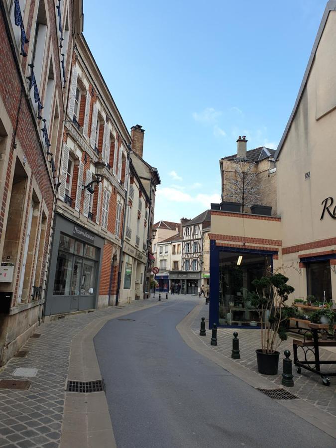 Appartement Hyper-Centre Epernay Avec Sauna Et Parking Prive Exterior foto