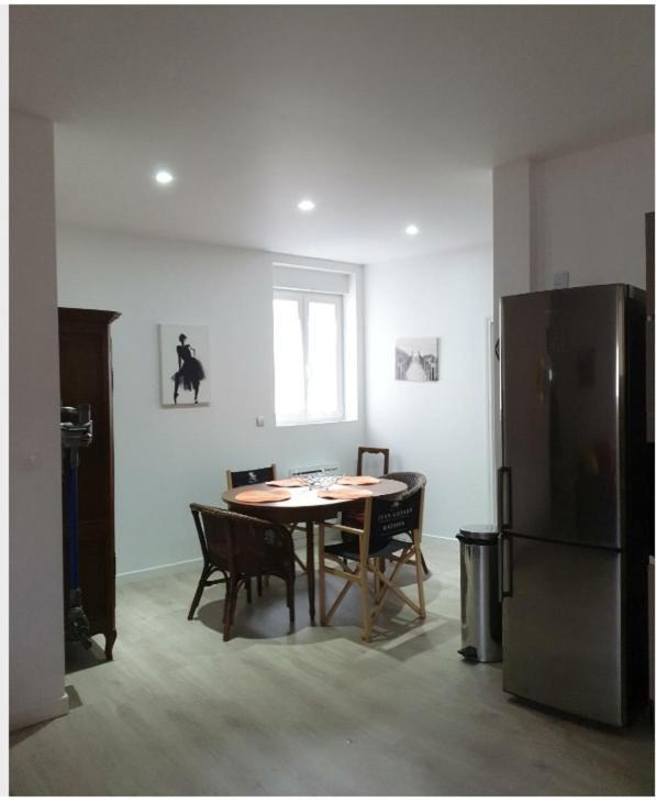 Appartement Hyper-Centre Epernay Avec Sauna Et Parking Prive Exterior foto